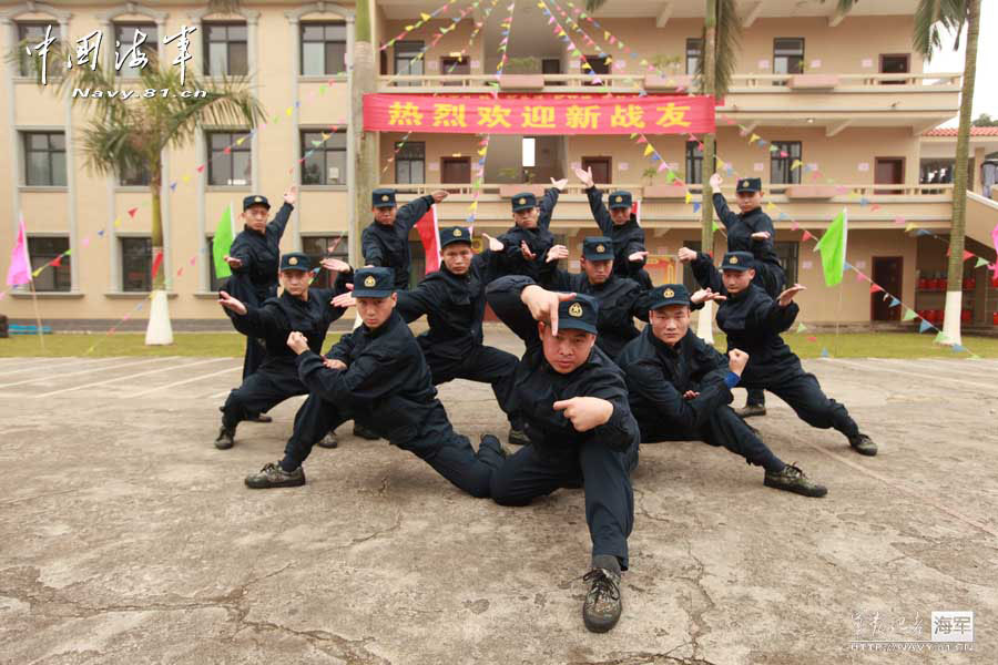 The photo shows the life of 30 Wushu masters in barrack as the newly-recruited members of the Marine Corps under the Navy of the Chinese People's Liberation Army (PLA). (navy.81.cn/Hu Kaibing, Yu Huangwei)