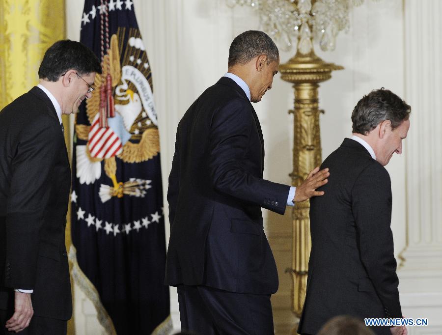 U.S. President Barack Obama (C), White House Chief of Staff Jacob Lew (L) and outgoing Treasury Secretary Timothy Geithner leave a nomination ceremony in the East Room of the White House in Washington D.C., capital of the United States, Jan. 10, 2013. U.S. President Barack Obama on Thursday picked White House Chief of Staff Jacob Lew as the next Treasury Secretary succeeding Timothy Geithner, a big step of shaping his economic team. (Xinhua/Zhang Jun) 