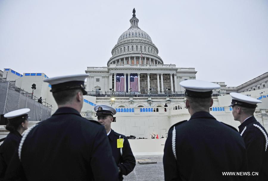 Members of U.S. armed forces take part in a dress rehearsal of the 57th Presidential Inaugural ceremony on the West Steps of the U.S. Capitol in Washington D.C., capital of the United States, Jan. 13, 2013. U.S. President Barack Obama will be ceremonially sworn in for a second four-year term on January 21. (Xinhua/Zhang Jun) 