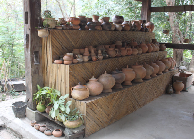 Pottery craft (Photo/An Wei,China.org.cn)