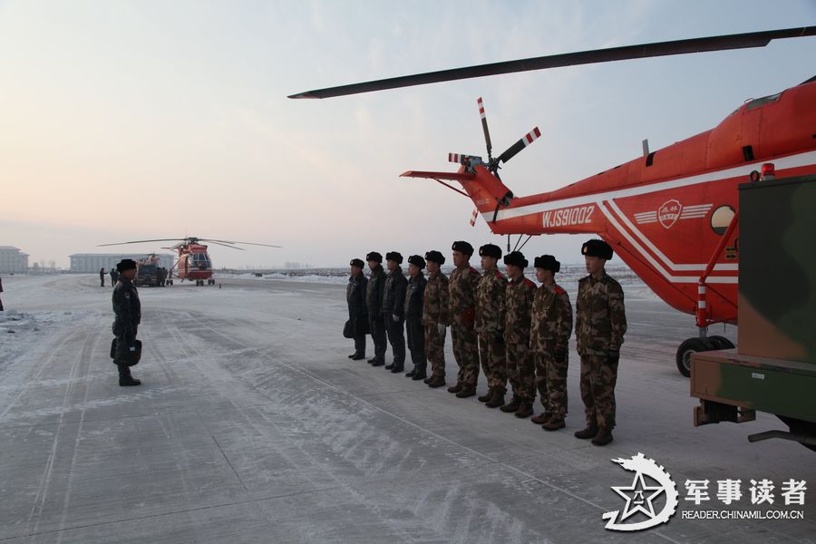 The Z-8 forest firefighting armed helicopters, which are completely developed and produced by China, are in the first modified flight training of this year, in a bid to temper the helicopters' operation capability and the tactical skills of the pilots. (China Military Online/Han Xinghua, Cui Jicheng, Sun Yufeng) 