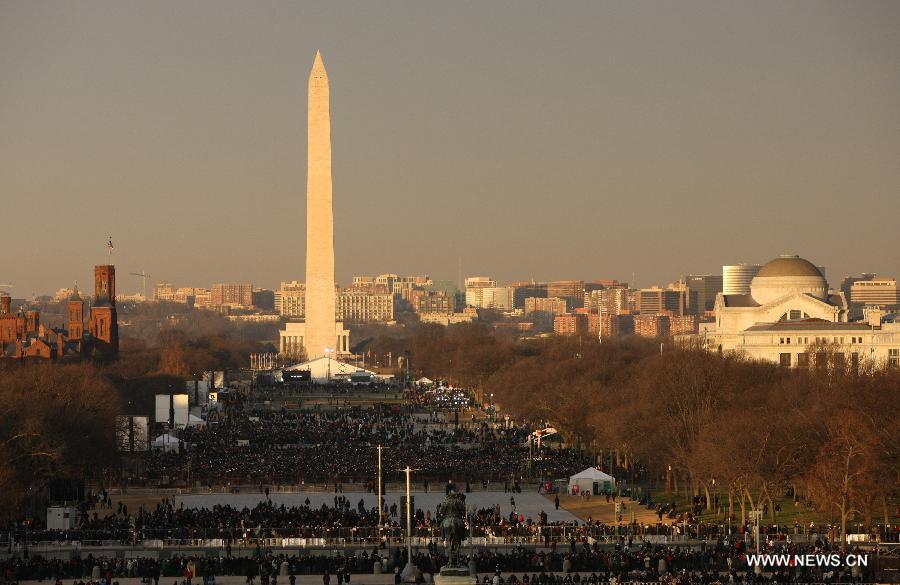 The Washington Mall is pictured at sunrise before President Barack Obama's inauguration ceremony in Washington, DC, the U.S., on Jan. 21, 2013. (Xinhua/Fang Zhe)