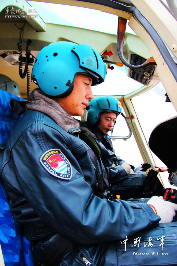 A carrier-based aircraft regiment under the North Sea Fleet of the Navy of the Chinese People's Liberation Army (PLA) conducts tactical training at an airport in Shandong province. (navy.81.cn/Hu Baoliang, Ma Nengmei, Gao Wei)