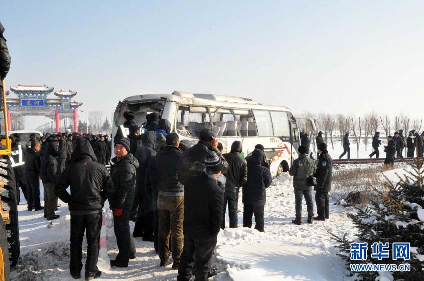 Ten people died after a cargo train and a passenger bus collided on Monday morning in northeast China's Heilongjiang Province, local government sources said. The collision happened at 7:36 a.m. in the city of Heihe.(Xinhua/Photo)