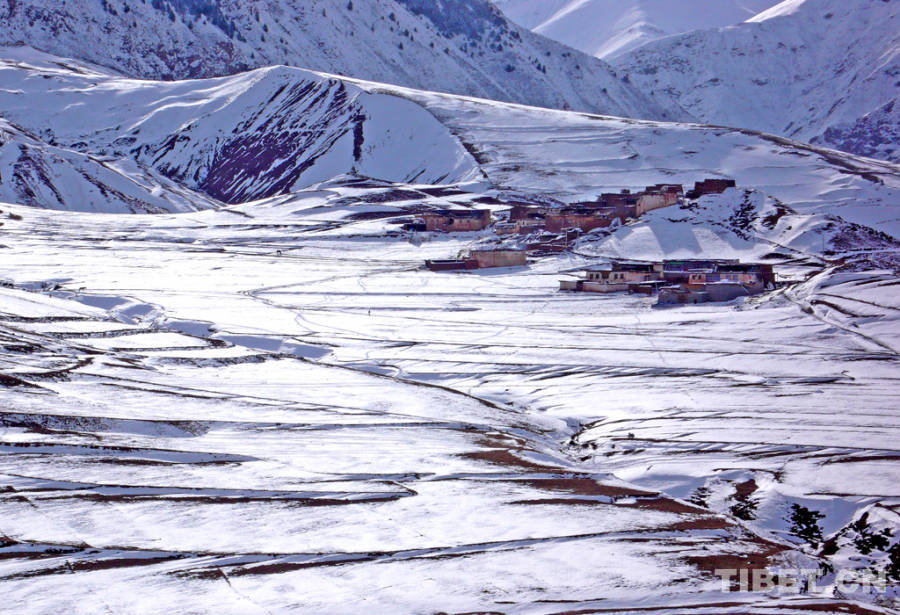 The splendid winter scenery in Tibet. (Photo/China Tibet Online)