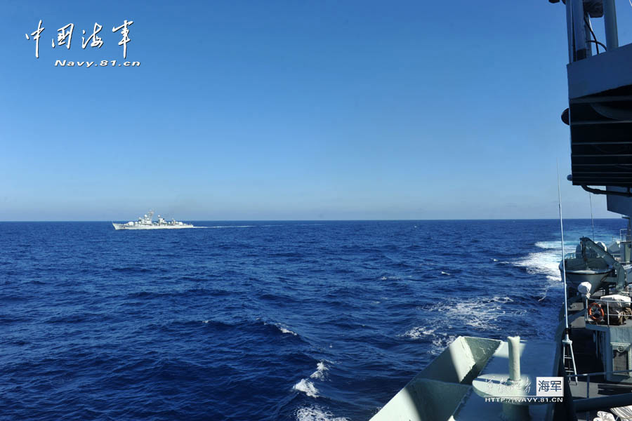 Recently two frigates of South Sea Fleet conduct drill and patrol in South China Sea in order to meet the demand of future maritime battles. (Photo/ Navy.81.cn)
