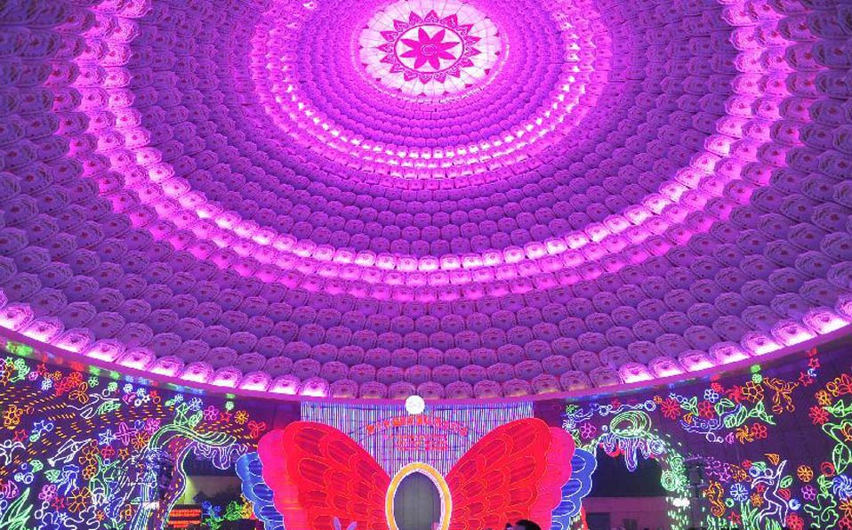 Beautiful lanterns decorated in Sichuan to greet Spring Festival