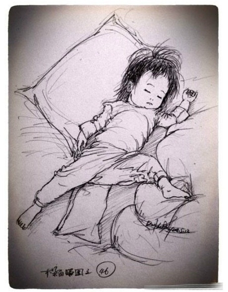A child's portrait as drawn by her father.The father began to draw the pictures in January of 2011,and has now depicted about one hundred of his little girl's sleep positions.(China.org.cn)
