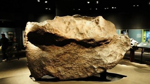 Cape York Ahnighito Meteorite with an estimated mass of over 30 tons (Greenland, 1984)