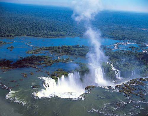 Iguassu Falls  (Source:news.xinhuanet.com)