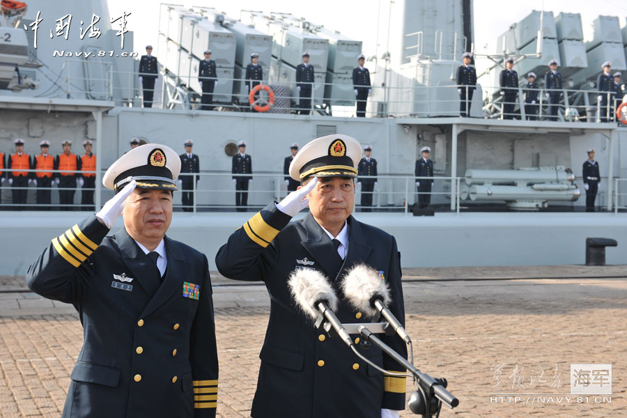 The commanding officers of the taskforce are asking for instructions on setting sail. (China Military Online/Wang Songqi)