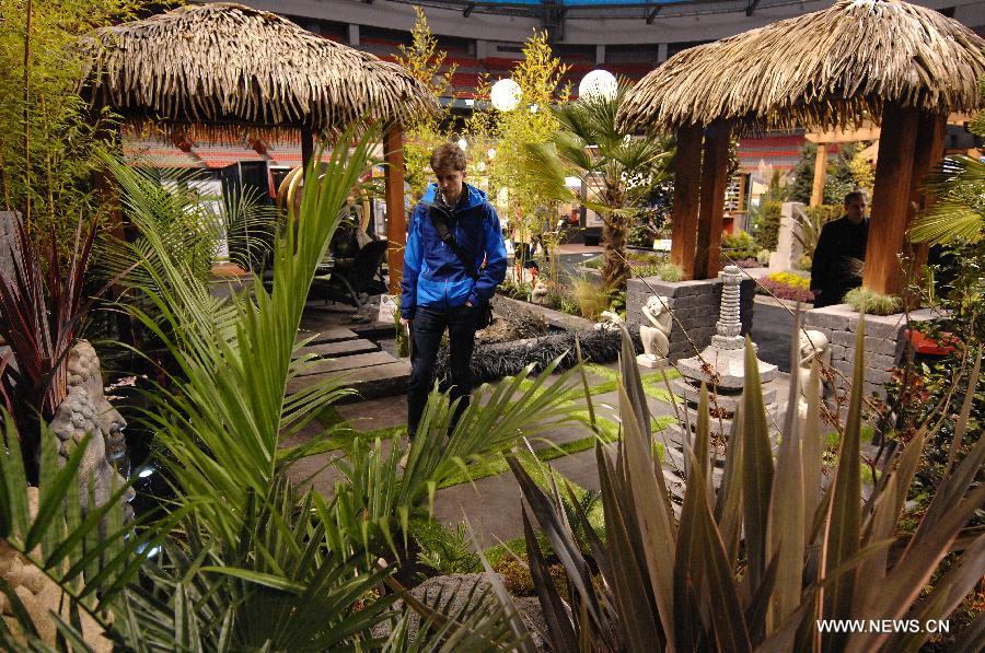 People visit the 2013 Home and Garden Show held in Vancouver, Canada, Feb. 20, 2013. The 5-day event kicked off on Wednesday.(Xinhua/Sergei Bachlakov)  