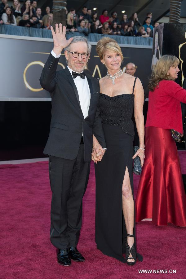 Director Steven Spielberg arrives with his wife Kate Capshaw at the Oscars at the Dolby Theatre in Hollywood, California on Feb. 24, 2013. (Xinhua/Sara Wood)