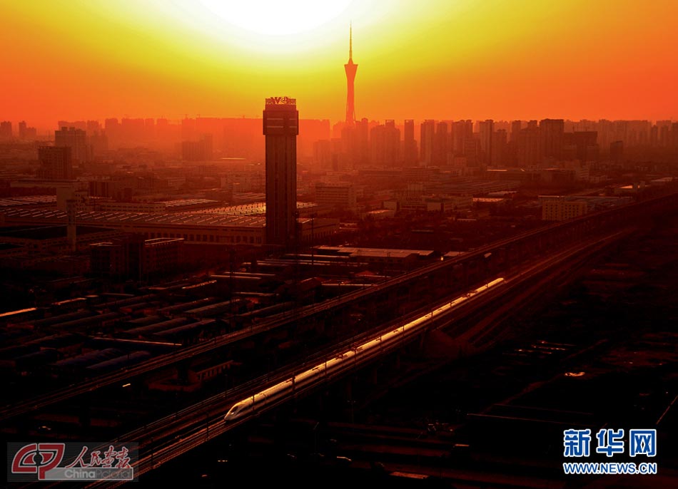 A long bridge on the Beijing-Guangzhou high-speed railway. (Photo/Xinhua)