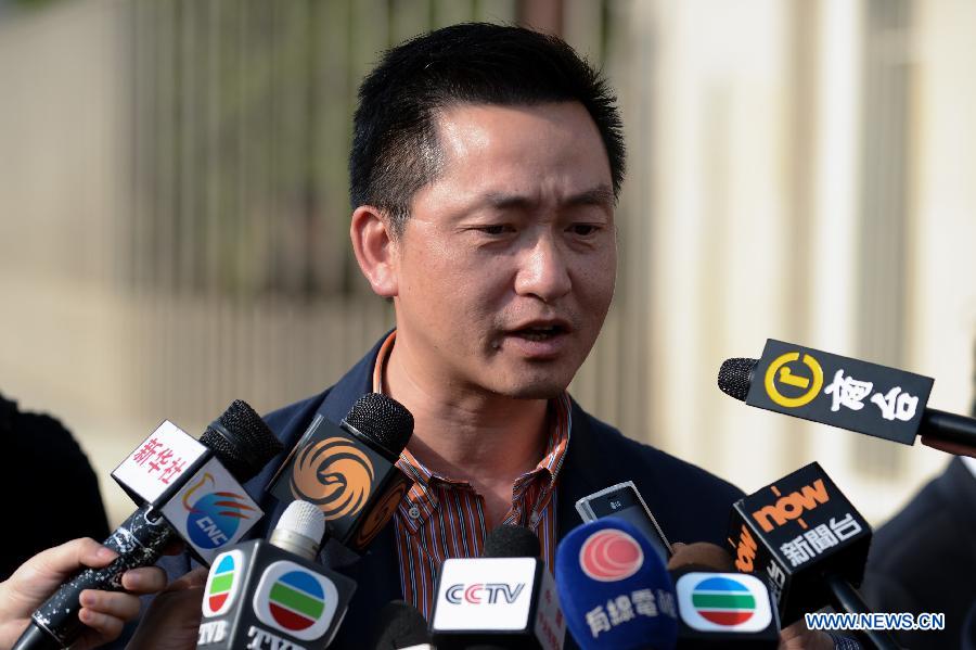 Lee Kwong Wing, senior official at the Hong Kong Immigration Department, receives interview about the hot air balloon crash in Cairo, Egypt, on Feb. 27, 2013. A Chinese Foreign Ministry work panel arrived in Egypt on Wednesday to deal with the aftermath of a deadly hot air balloon crash, in the wake of nine Hong Kong tourists that died in the tragedy in the country. (Xinhua/Li Muzi)