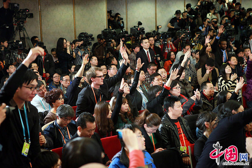 Reporters pose questions during the press conference of the first annual session of the 12th National Committee of the Chinese People's Political Consultative Conference (CPPCC) on March 2, 2013 at the Great Hall of the People in Beijing. Over 3,000 reporters have registered for the coverage of the First Session of the Chinese People's Political Consultative Conference (CPPCC) and the First Session of the 12th National People's Congress (NPC), taking place from March 3 to 17. More than 800 of the reporters have flown in from overseas, according to Xinhua statistics.
