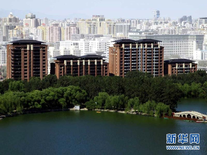 Hangzhou: The average house is 20,772 yuan per square meter. 1 million in Hangzhou can buy a 40-square-meter apartment with two bedrooms. (Photo/Xinhua) 
