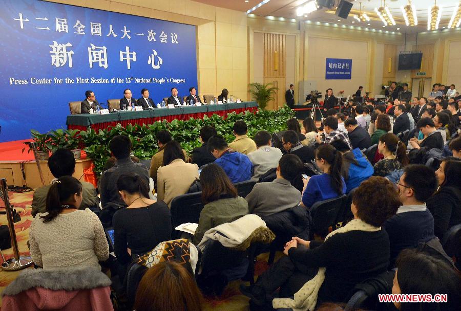 A press conference on medical and healthcare system reform is held by the first session of the 12th National People's Congress (NPC) in Beijing, capital of China, March 14, 2013. (Xinhua/Wang Song)