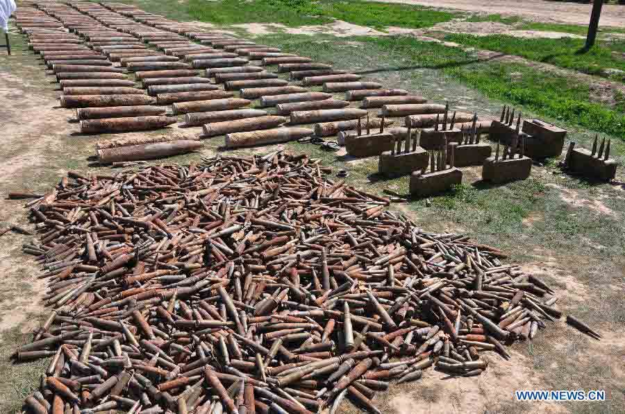 The photo taken on March 14, 2013 shows the weapon cache of Taliban in Jawzjan Province in northern Afghanistan. Afghan security forces found a Taliban weapon cache during an operation in Jawzjan on Thursday, police officials said. (Xinhua/Arui)  
