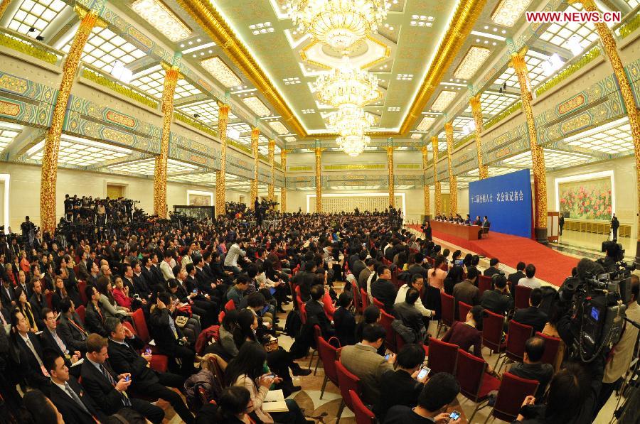 A press conference is held after the closing meeting of the first session of the 12th National People's Congress (NPC) at the Great Hall of the People in Beijing, capital of China, March 17, 2013. Chinese Premier Li Keqiang and Vice Premiers Zhang Gaoli, Liu Yandong, Wang Yang and Ma Kai met the press and answered questions here on Sunday. (Xinhua/Huang Jingwen)