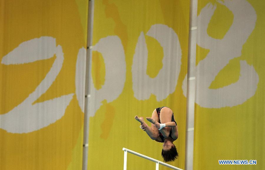 Chen Ruolin of China competes during the Women's 10m platform final at the FINA Diving World Series 2013 held at the Aquatics Center in Beijing, capital of China, on March 17, 2013. Chen Ruolin claimed the title with 403.75 points. (Xinhua/Fei Maohua)