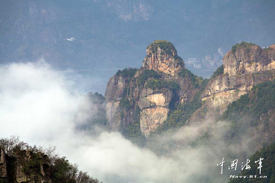 This photo shows the beautiful scenery around the radar station run by the East China Sea Fleet of the Navy of the Chinese People's Liberation Army (PLA) on the Yandang Mountain, Zhejiang Province. (navy.81.cn /Li Hao, Ye Wenyong)