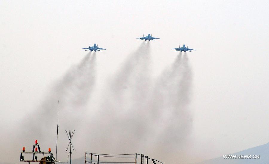 Photo provided by Korean Central News Agency (KCNA) on March 19, 2013 shows a drill of the People's Army of the Democratic People's Republic of Korea (DPRK). (Xinhua/KCNA)