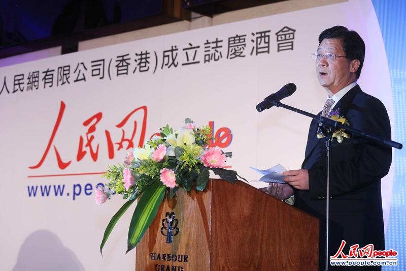 Wang Shucheng, Editor-in-chief of Wen Wei Po addresses the opening ceremony, March 19, 2013.（Mai Runtian）