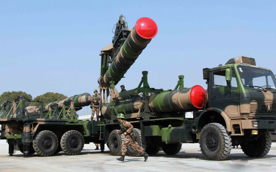 Missile brigade conducts emergency drilling 