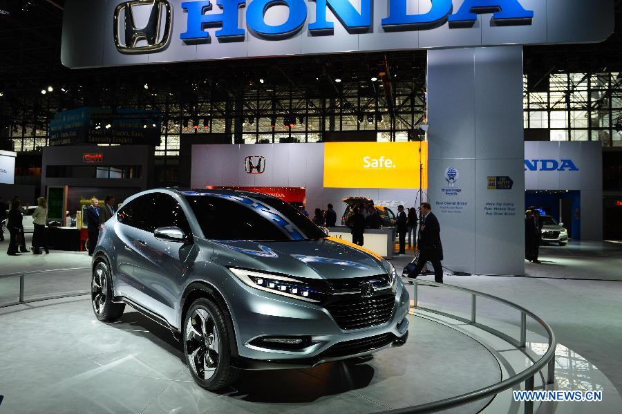 A Honda Urban SUV concept vehicle is on display during press preview of the 2013 New York International Auto Show in New York, on March 27, 2013. The show features about 1,000 vehicles and will open to the public from March 29 to April 7. (Xinhua/Niu Xiaolei) 