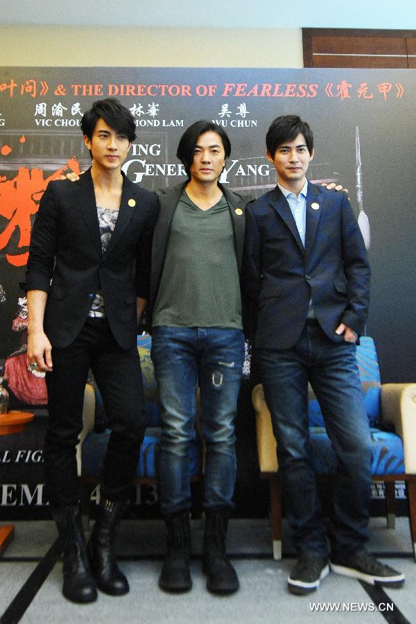 Actor Ekin Cheng (C), Vic Chou (R) and Chun Wu attend the press conference for the movie "Saving General Yang" in Singapore's Sentosa, March 30, 2013. (Xinhua/Then Chih Wey)