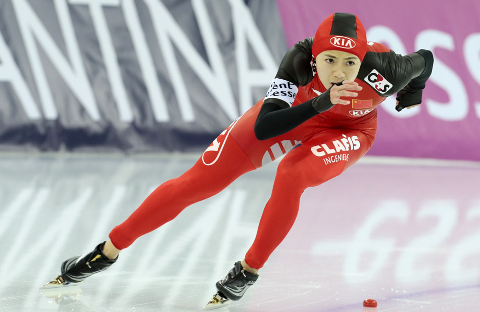 Wang Beixing finishes second in the women's 500-meter race of ISU speed skating single distance world championships 2013 in Sochi, Russia on March 24, 2013. (Photo/Xinhua) 