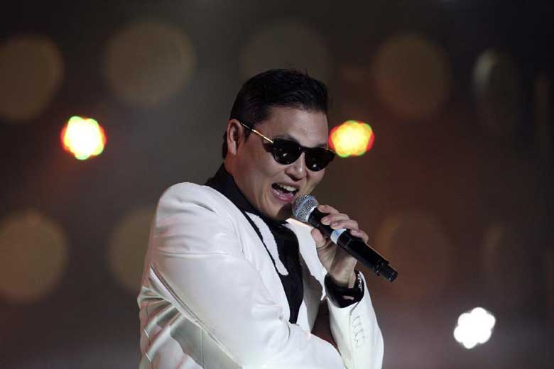 Korean star Psy during a performation in Nanjing, China, on Feb 2, 2013. (Xinhua)