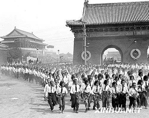 Chang'an Avenue in Beijing, October 1, 1950  (xinhuanet/file photo)