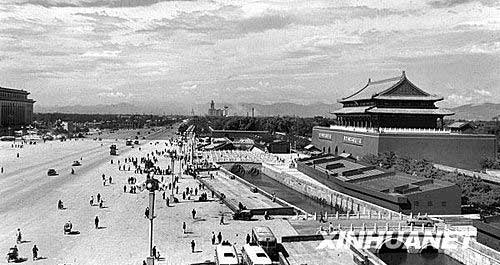 Chang'an Avenue and Tian'anmen in Beijing, October 10, 1959 (xinhuanet/file photo) 
