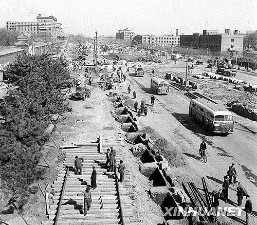 Chang'an Avenue in Beijing, March 1959 (xinhuanet/file photo)