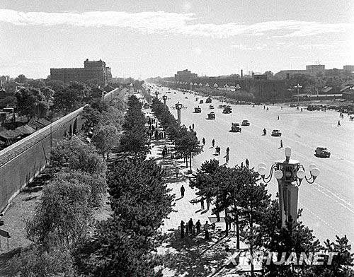 Chang'an Avenue in Beijing, October 31, 1959 (xinhuanet/file photo) 