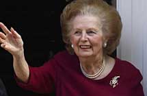 Margaret Thatcher returns home from hospital