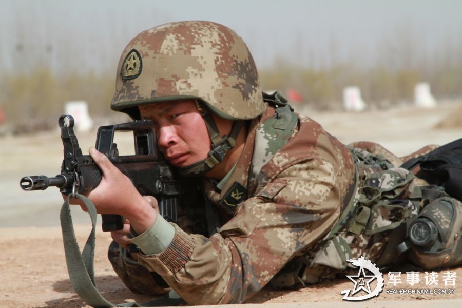 A soldier of a regiment of the Lanzhou Military Area Command (MAC) of the Chinese People's Liberation Army (PLA) is in hard military training in the barrack. (China Military Online/Yuan Hongyan, Wang Qingbiao)
