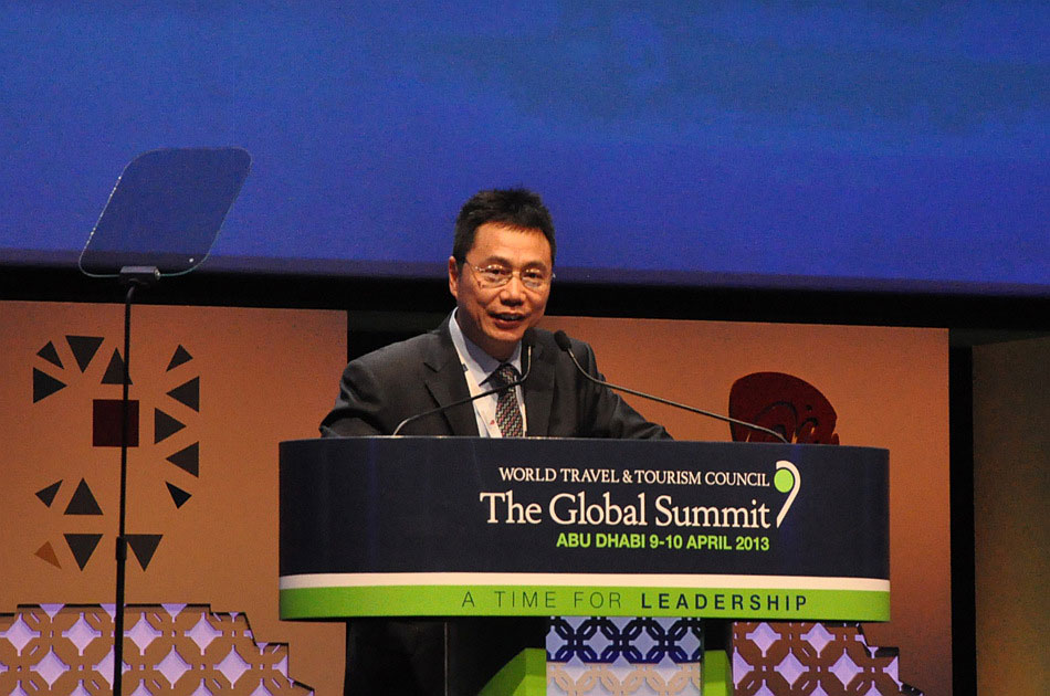 Fan Min, CEO of Ctrip.com International, delivers a speech at 2013 World Travel & Tourism Council (WTTC) Global Summit on April 9 in Abu Dhabi. (People's Daily Online/ Yao Chun)