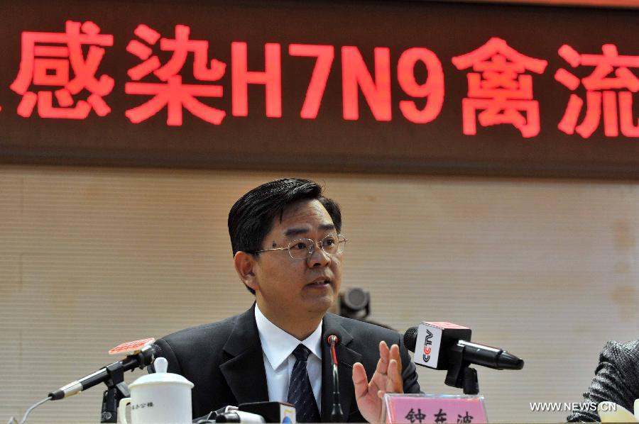 Zhong Dongbo, deputy director and spokesman of Beijing Municipal Health Bureau, speaks during a press conference in Beijing, capital of China, April 13, 2013. A seven-year-old girl in Beijing was infected with the H7N9 strain of bird flu, the first such case in the Chinese capital, local health authorities said Saturday. The case was confirmed following a test by the Chinese Center for Disease Control and Prevention early on Saturday. The child is being treated at the Beijing Ditan Hospital, and is in stable condition. (Xinhua/Li Wen)