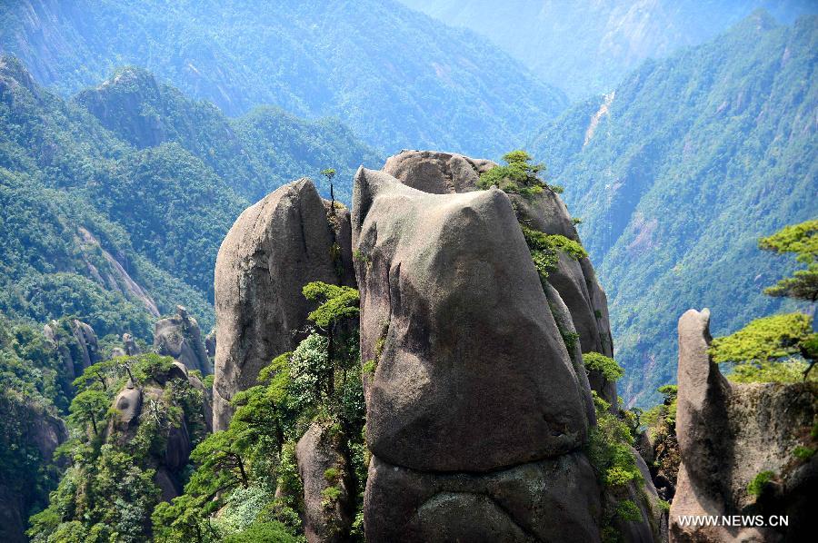 Photo taken on April 13, 2013 shows the scenery of the Sanqing Mountain in Shangrao City, east China's Jiangxi Province. The Sanqing Mountain is a renowned Taoist sacred moutain in Jiangxi Province. Sanqing means the "Three Pure Ones" in Chinese as the Sanqing Mountain is made up of three main summits: Yujing, Yuhua and Yuxu, representing the Taoist trinity. (Xinhua/Zhou Ke)