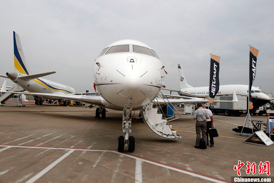 2013 Asian Business Aviation Conference & Exhibition kicks off at Hongqiao International Airport in Shanghai on April 16, 2013. 180 exhibitors displayed 38 latest aircraft at the show. Business airplane worth $30million to $50 million will be the main sales. (CNS /Tang Yanjun )