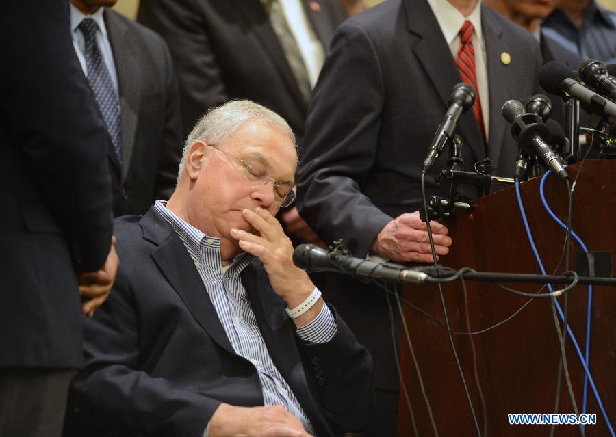 Boston Mayor Tomas M. Menino attends a press conference in Boston, the United States, April 16, 2013. The death toll has risen to three, with 176 people injured, 17 of whom in critical conditions. (Xinhua/Wang Lei) 