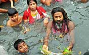 Astami Snan Hindu festival marked in Bangladesh 