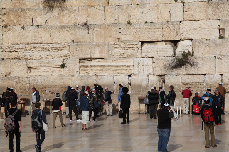 The production team of the movie "The Old Cinderella" film scenes at the Western Wall in the Old City of Jerusalem on Thursday, April 18, 2013. [Photo: CRIENGLISH.com / Zhang Jin]