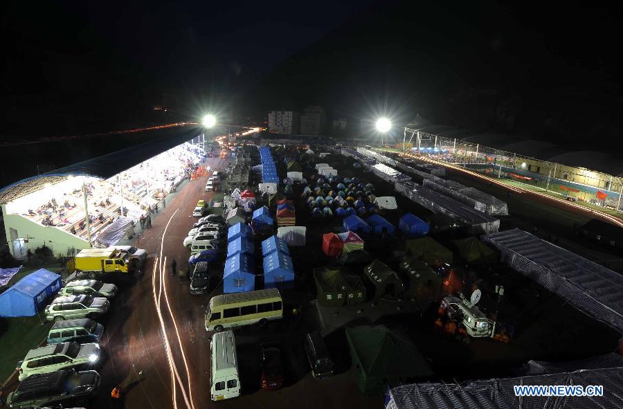 The public shelter is pictured in the quake-hit Baoxing County, southwest China's Sichuan Province, April 21, 2013. By far, a total of 28,000 people in the county have been evacuated to safety places. A 7.0-magnitude earthquake hit Sichuan at 8:02 a.m. Saturday Beijing time. (Xinhua/Xue Yubin) 