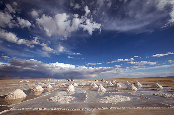 Uyuni Salt Flat (Photo Source: gmw.cn)