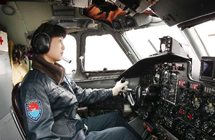 Female airplane pilots