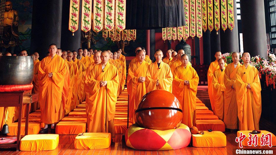 Monks take part in Buddhist activities. (CNS/Liu Zhongjun)